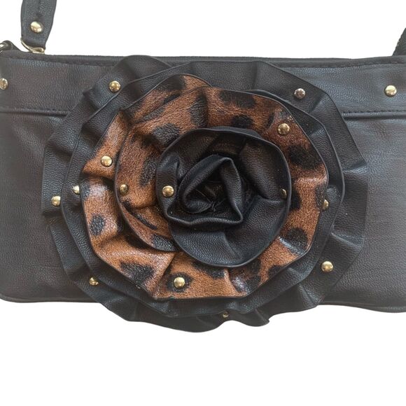 Steve Madden Black Rose Bag Animal Print Lining Wristlet Animal Print Boho - Picture 2 of 8